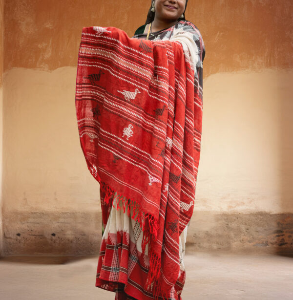 White Saree with Tribal Motif - Image 2