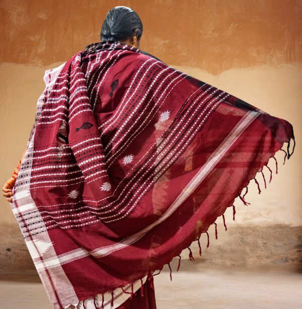 Red Saree with Black-White Temple Border - Image 2