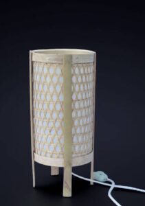 Lamp with 4 legs