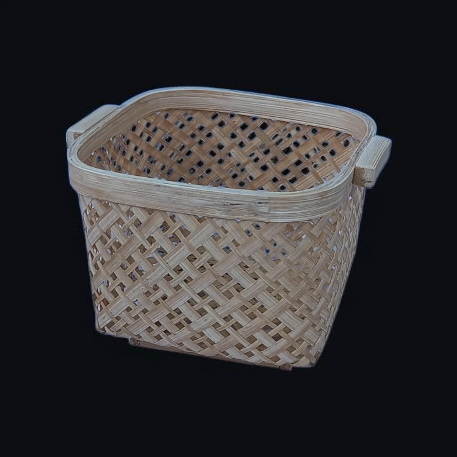 Square basket with small handle