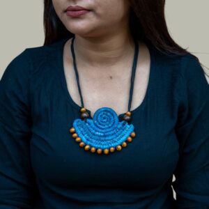 Neckpiece